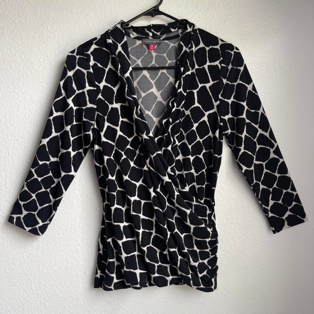 Vince Camuto Black and white print blouse